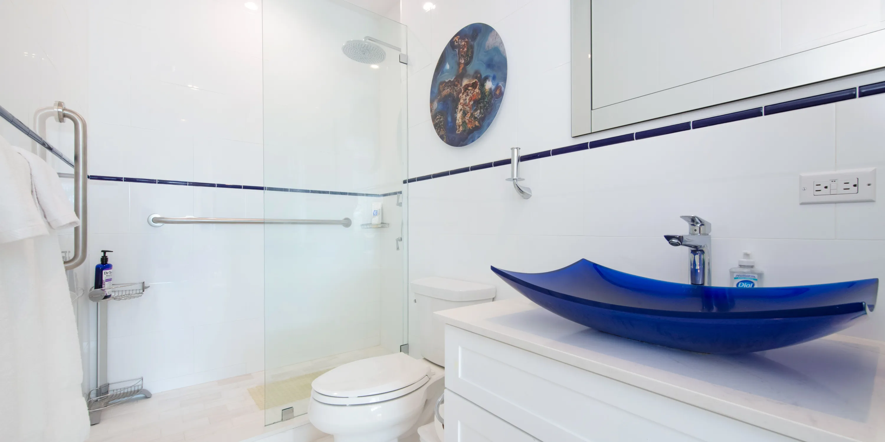 Great Bluff Estates – 5-Bedroom Villa in East End, Grand Cayman photo 18