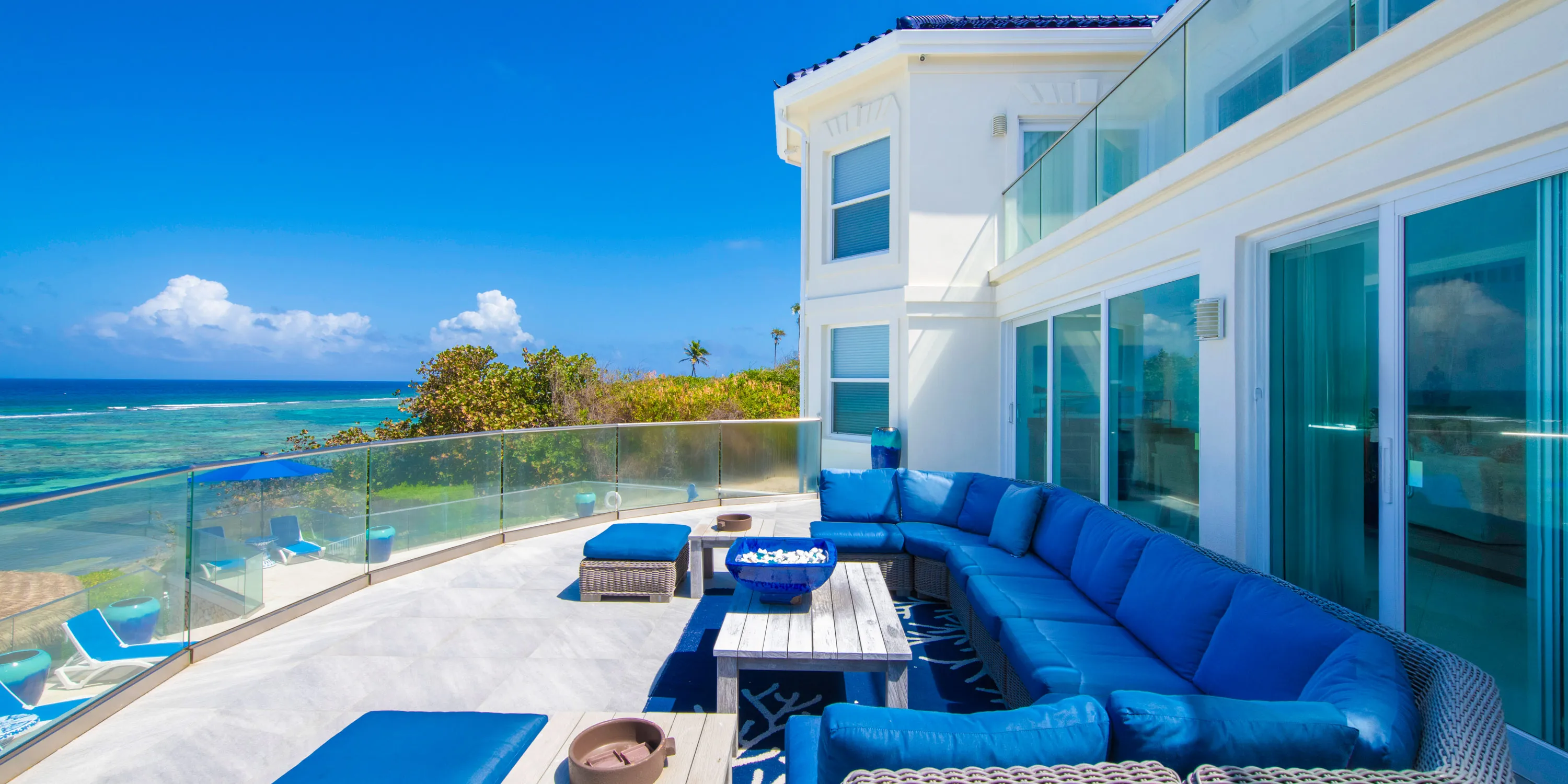 Great Bluff Estates – 5-Bedroom Villa in East End, Grand Cayman photo 2