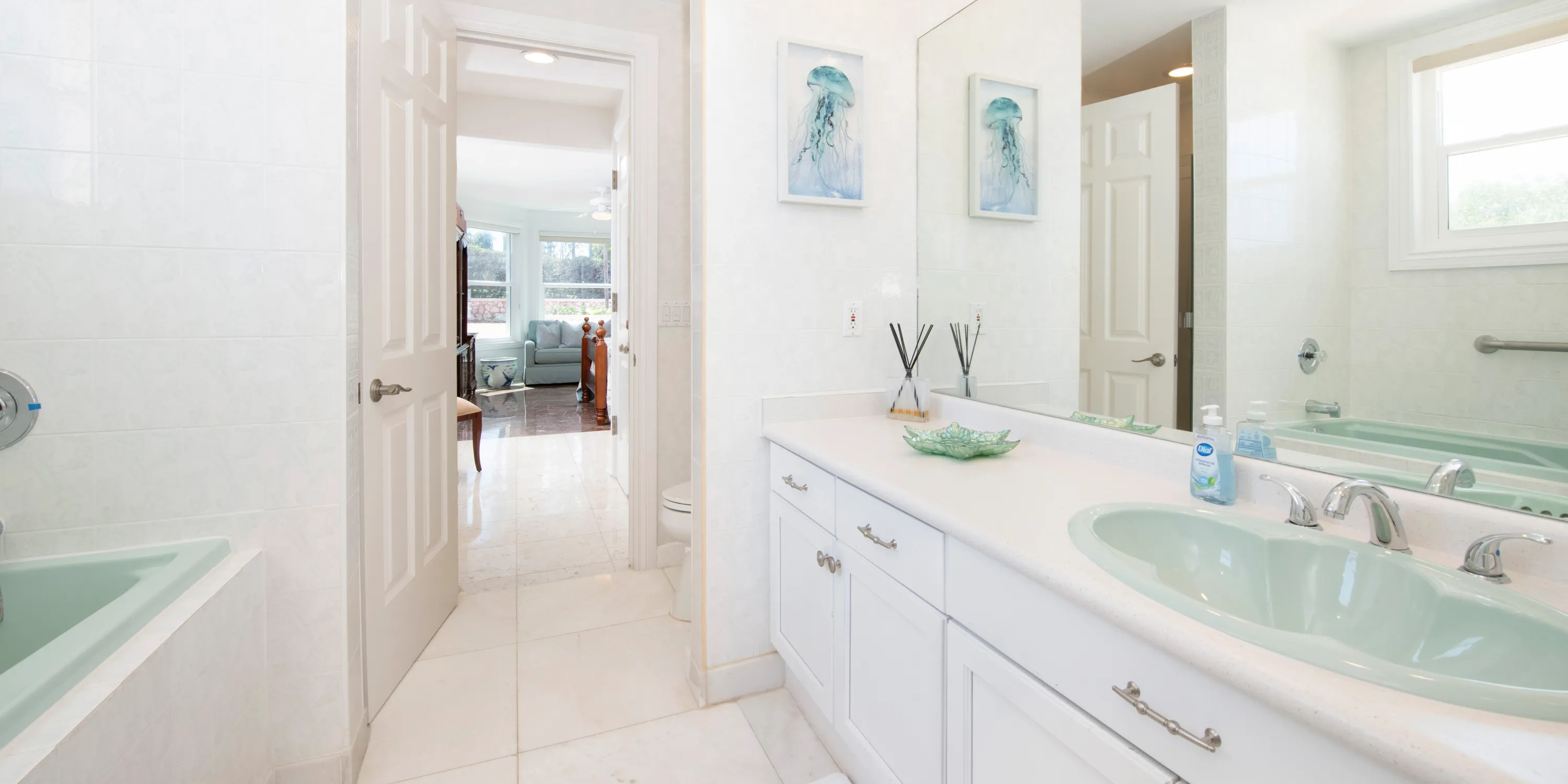 Great Bluff Estates – 5-Bedroom Villa in East End, Grand Cayman photo 31