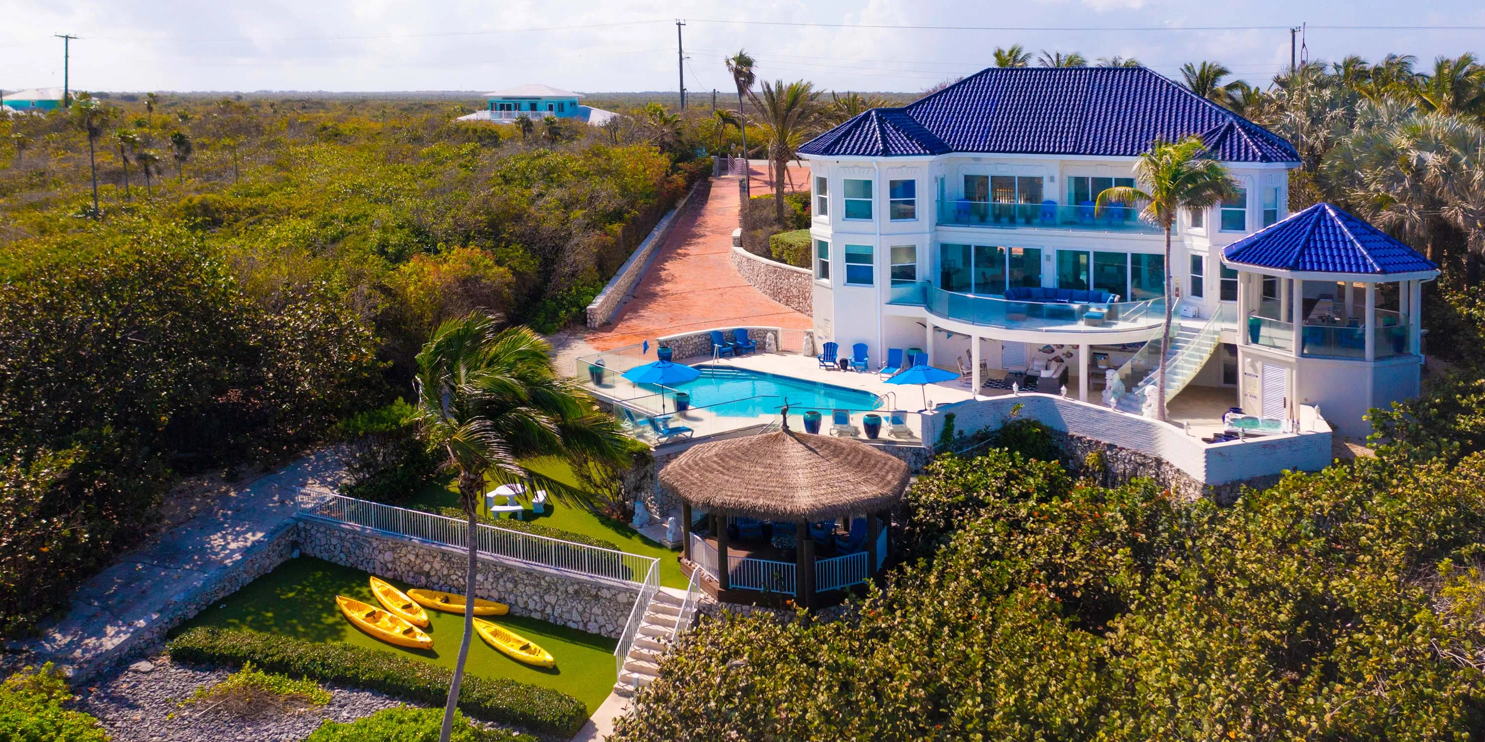 Great Bluff Estates – 5-Bedroom Villa in East End, Grand Cayman photo 49