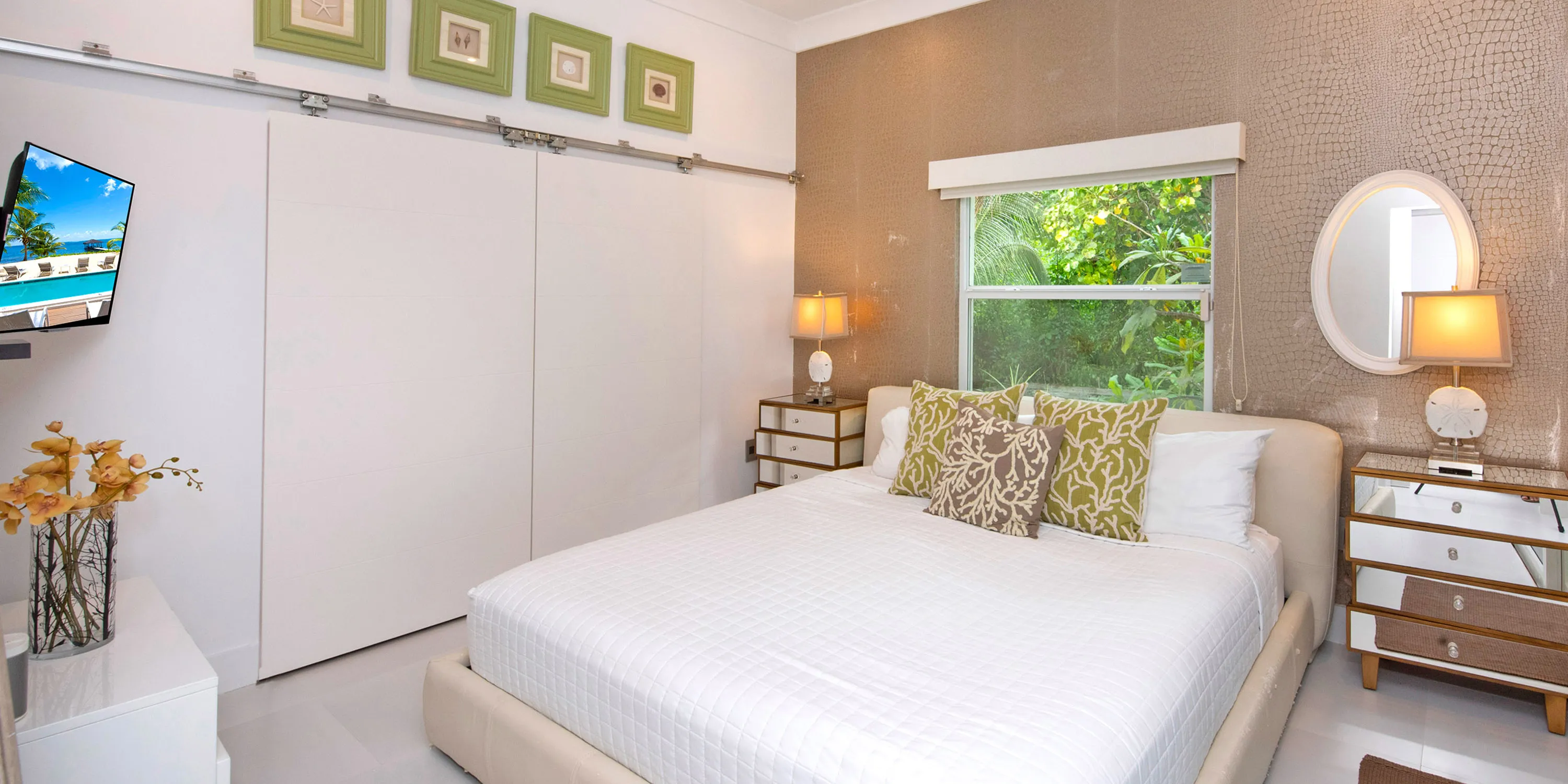 White Cottage photo 13