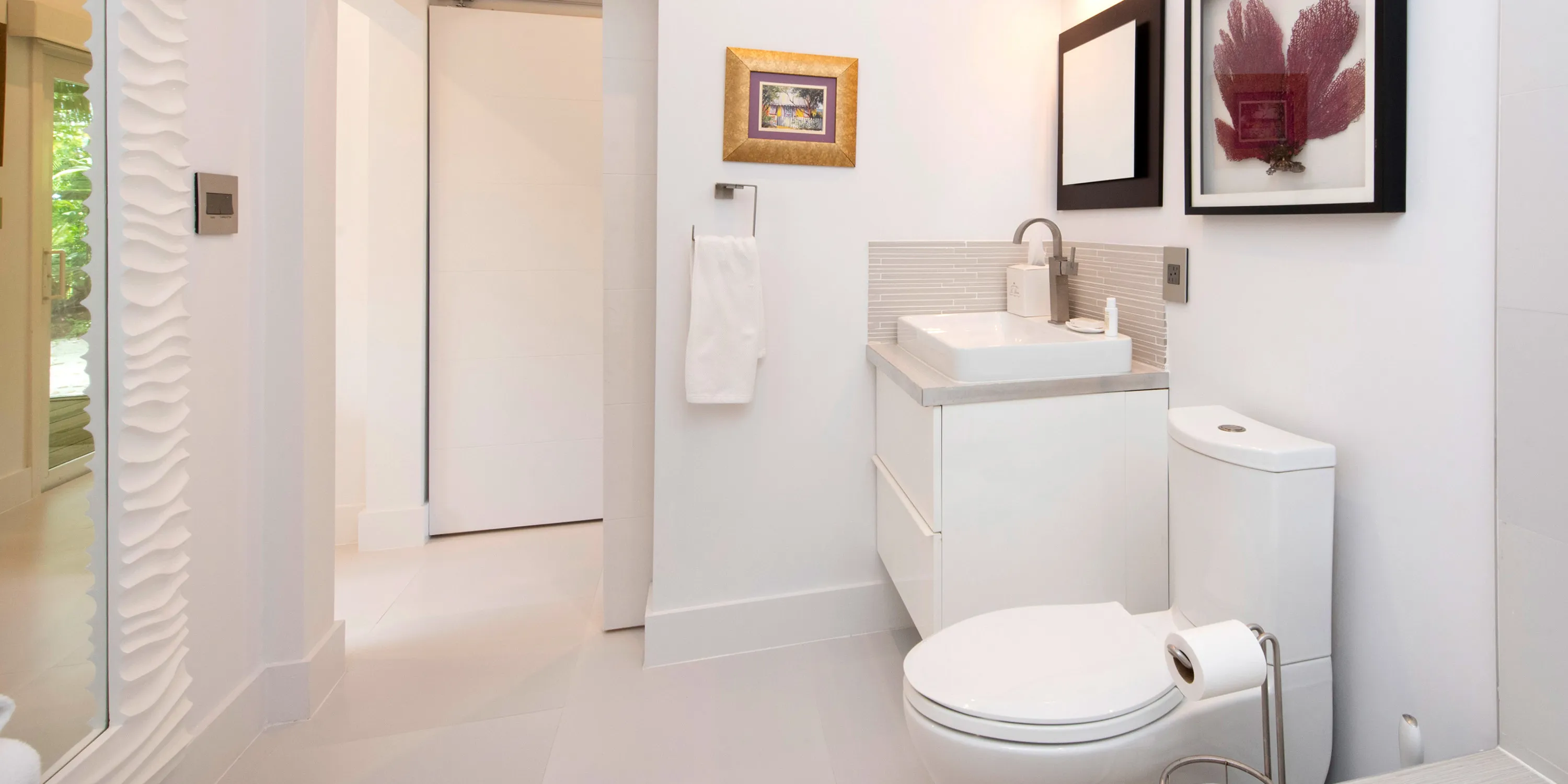 White Cottage photo 14