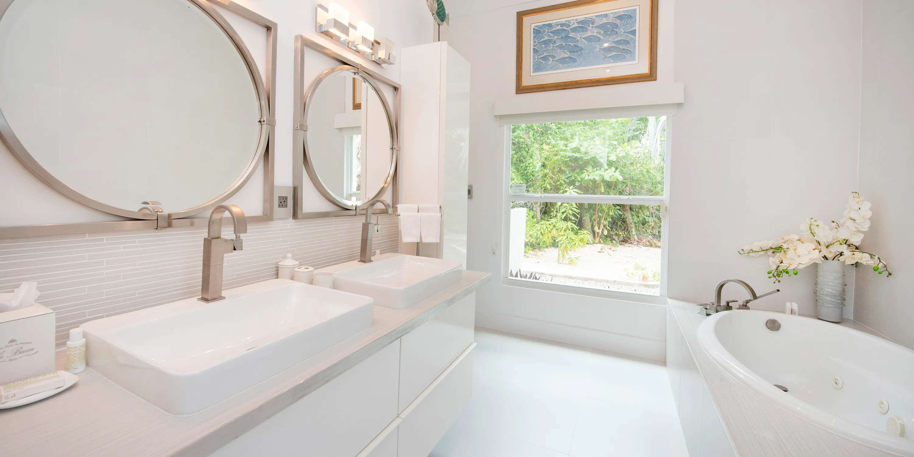 White Cottage photo 15