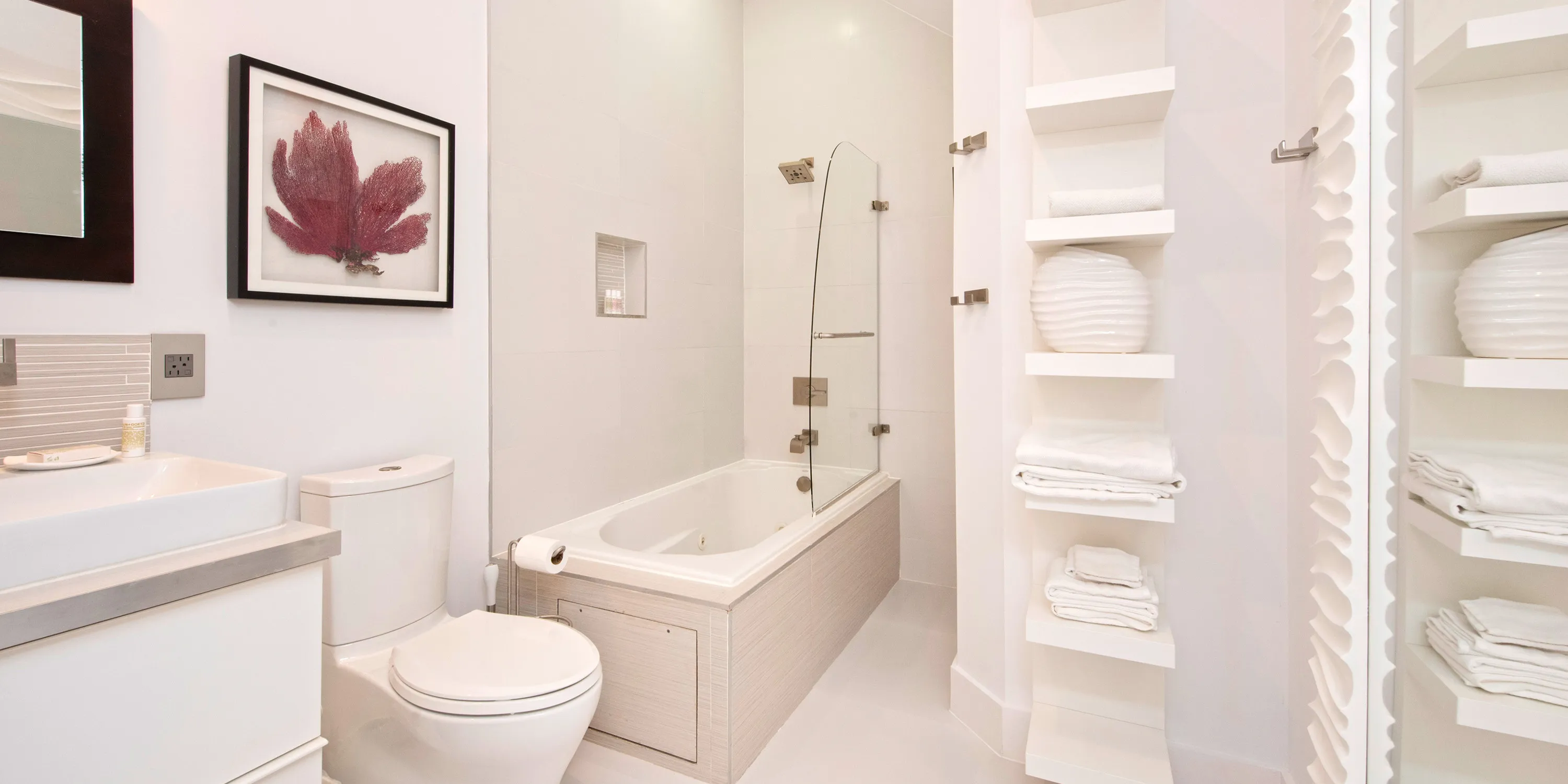 White Cottage photo 17