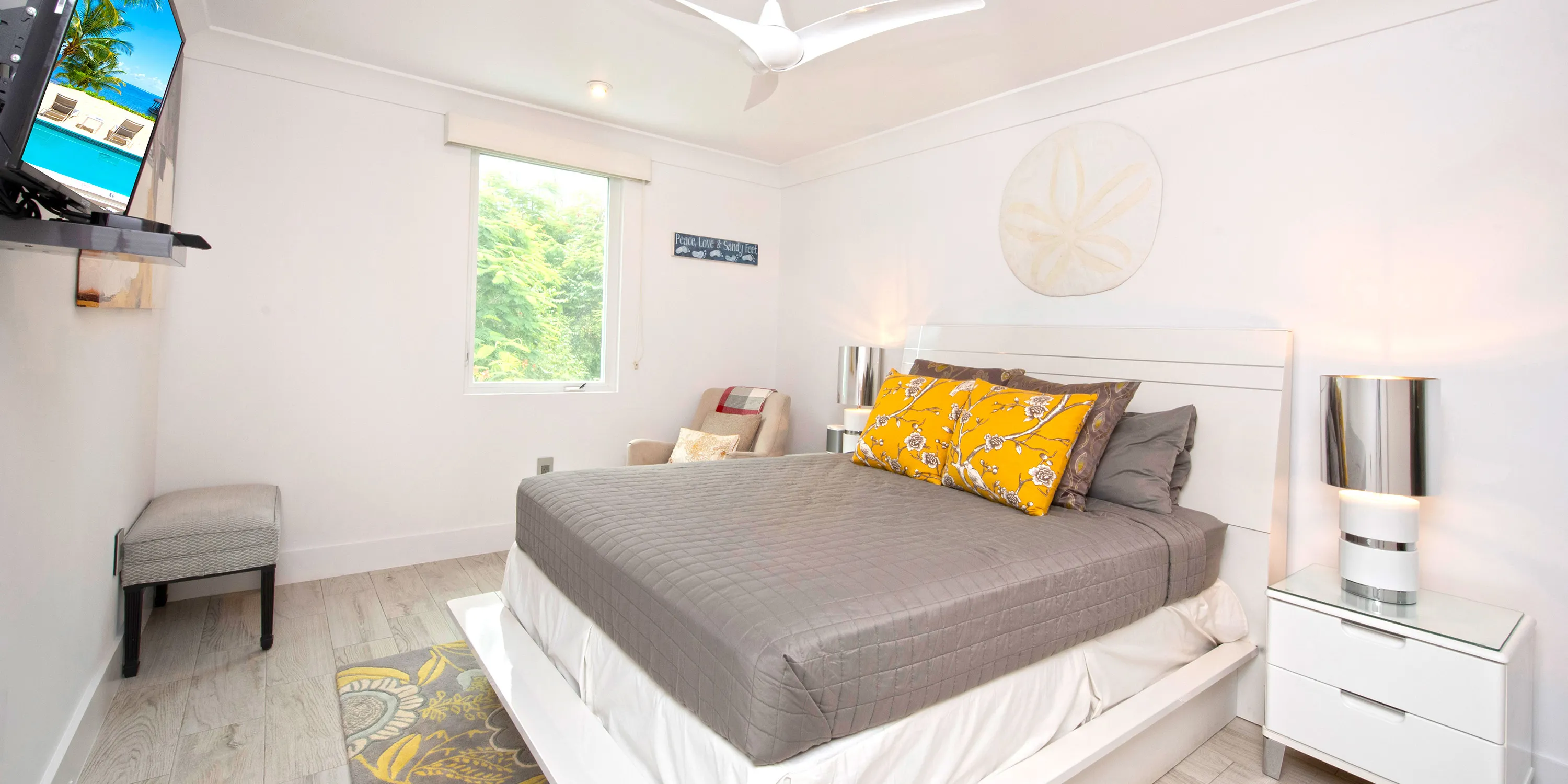 White Cottage photo 21