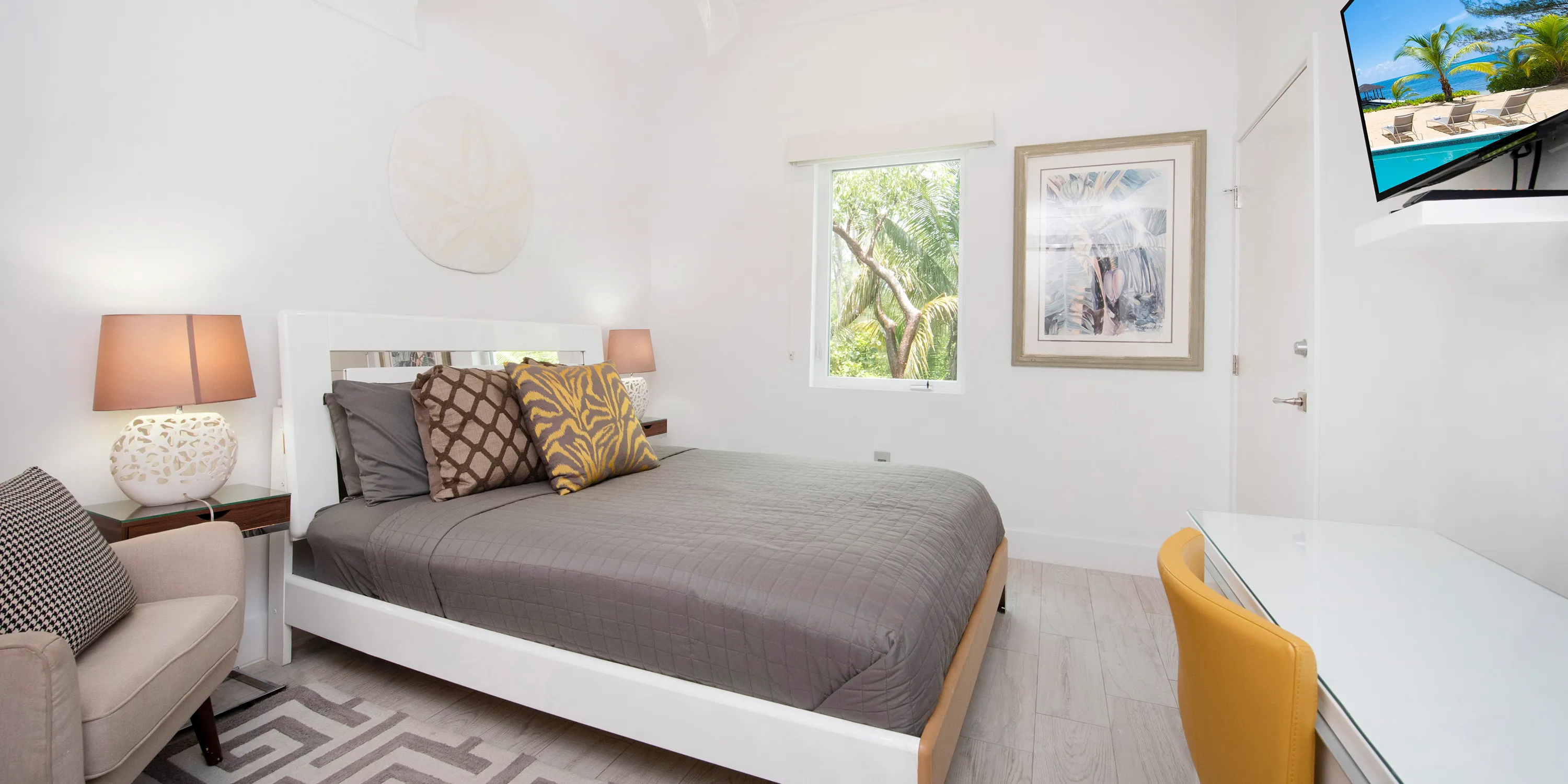 White Cottage photo 27