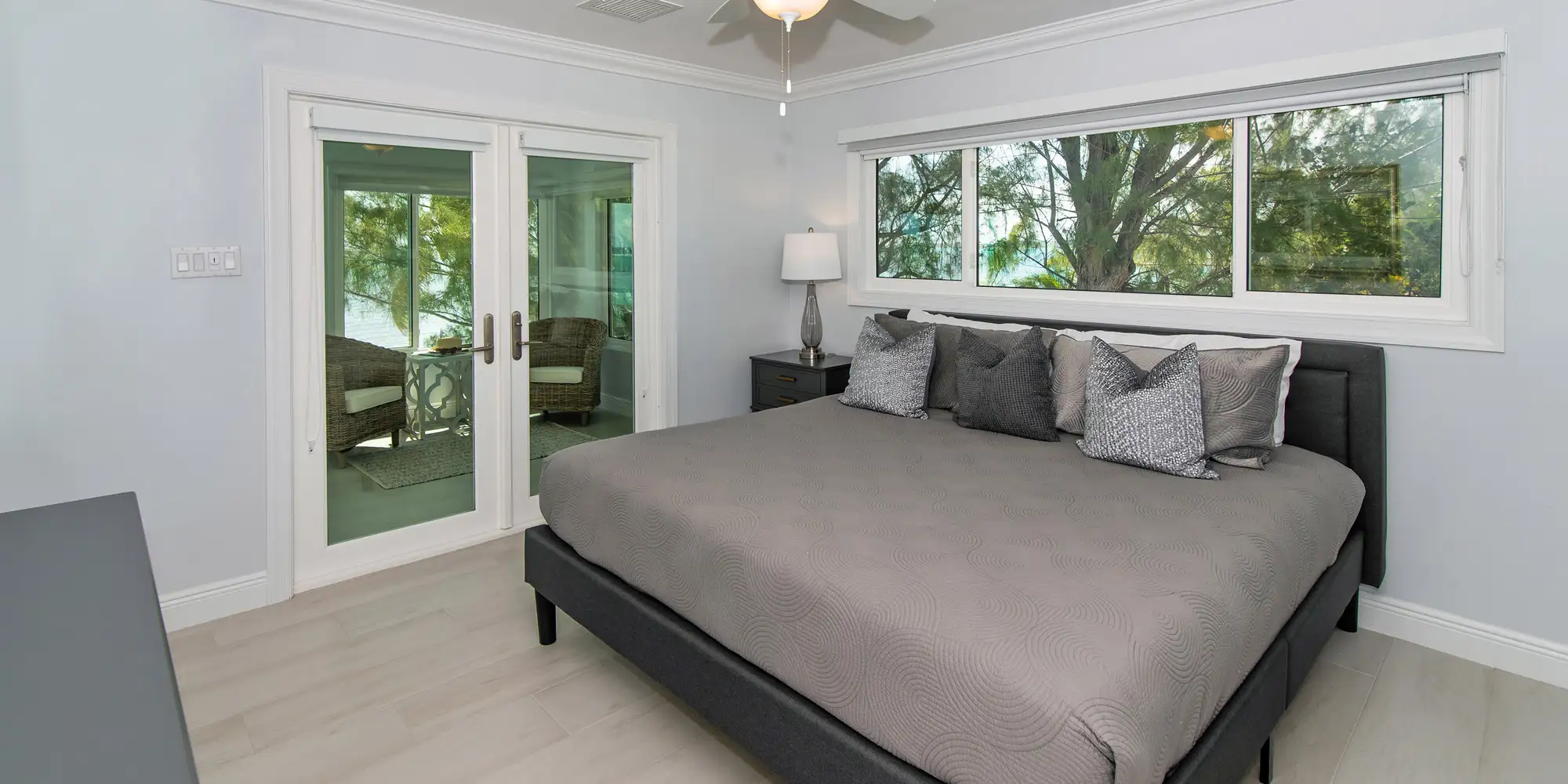 Blue Serenity – 4BR Beachfront Villa, South Coast photo 5
