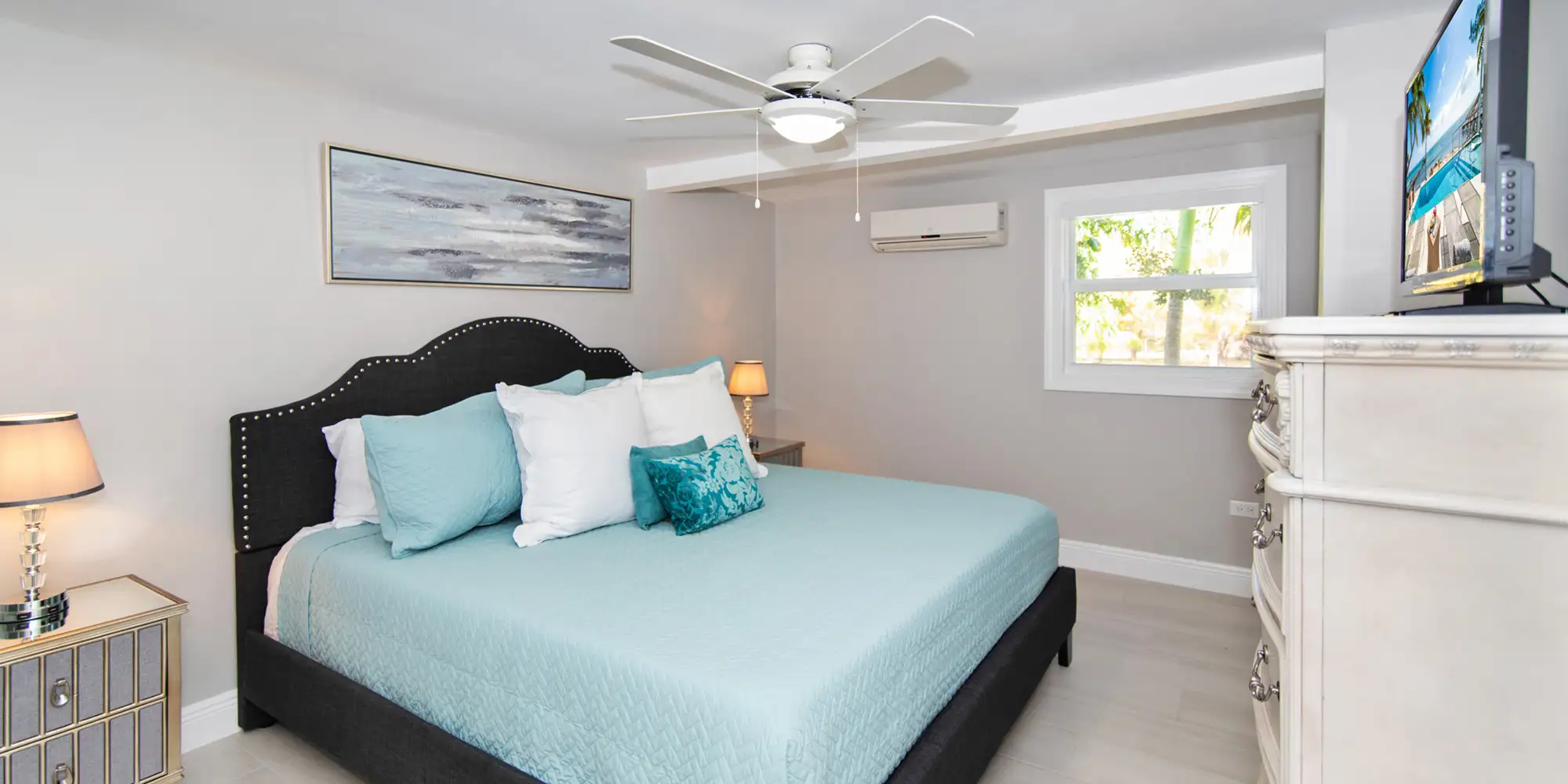 Blue Serenity – 4BR Beachfront Villa, South Coast photo 32