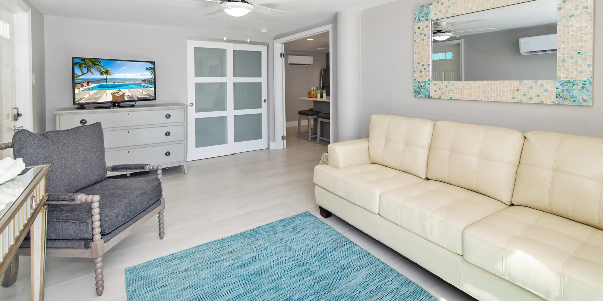 Blue Serenity – 4BR Beachfront Villa, South Coast photo 33