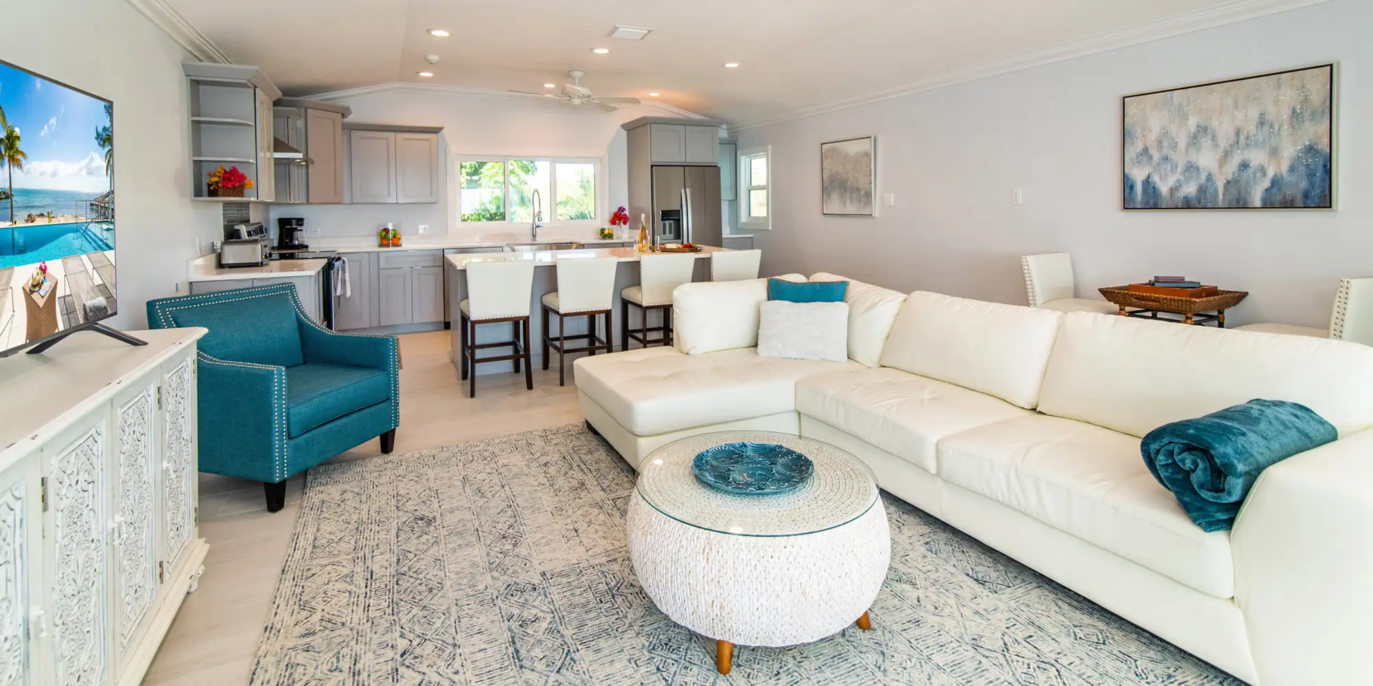 Blue Serenity – 4BR Beachfront Villa, South Coast photo 38