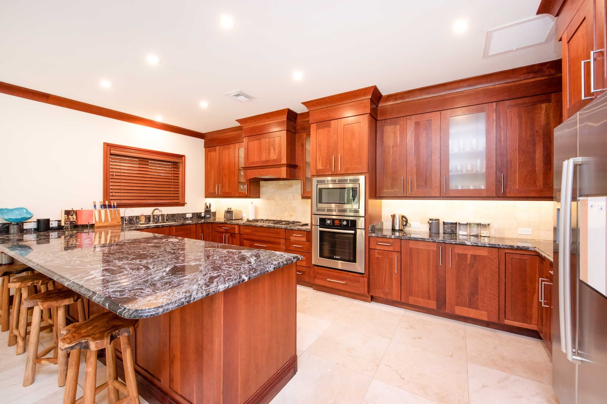Casa Luna 5 – New 4BR Infinity Pool Villa, South Coast photo 15