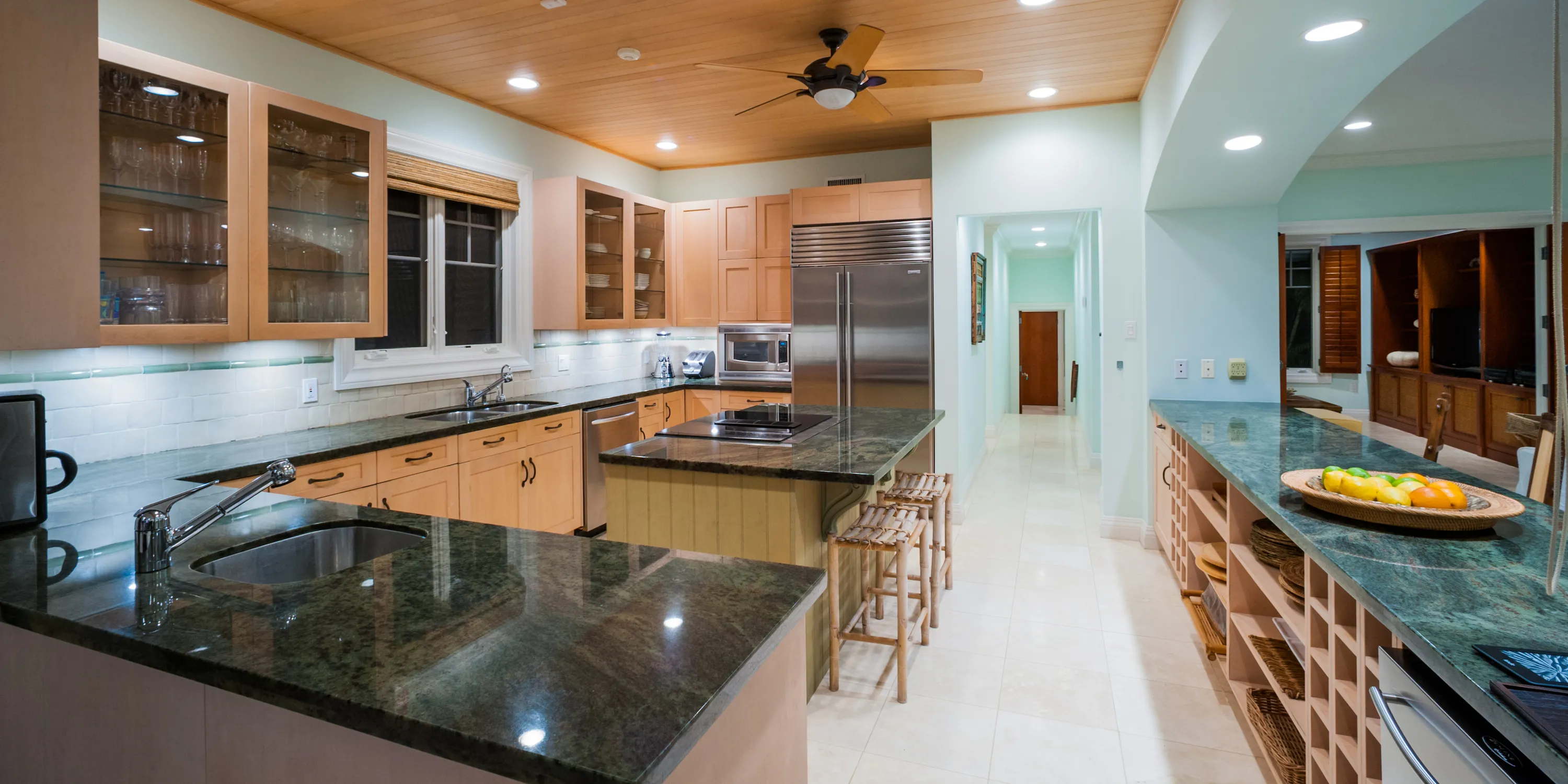 Cos Kai: 5-Bedroom Villa with Private Dock in Cayman Kai photo 11