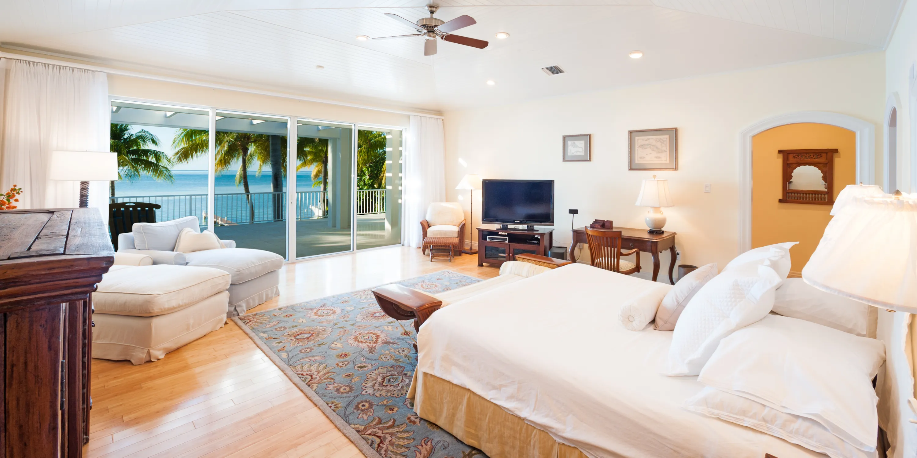 Cos Kai: 5-Bedroom Villa with Private Dock in Cayman Kai photo 19