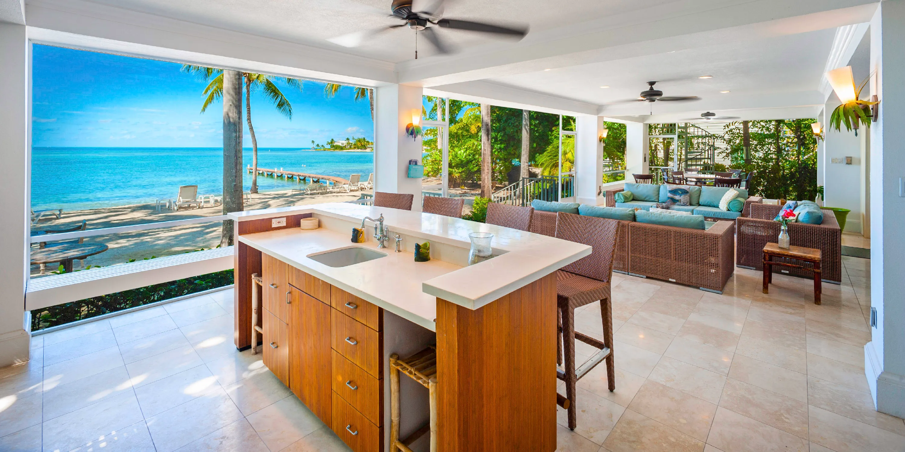 Cos Kai: 5-Bedroom Villa with Private Dock in Cayman Kai photo 8