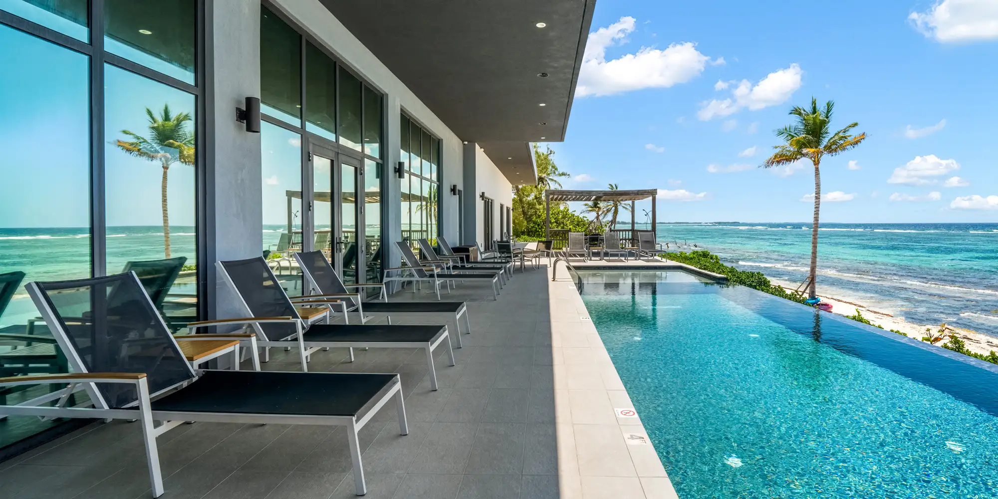 Evolution Villa photo 3