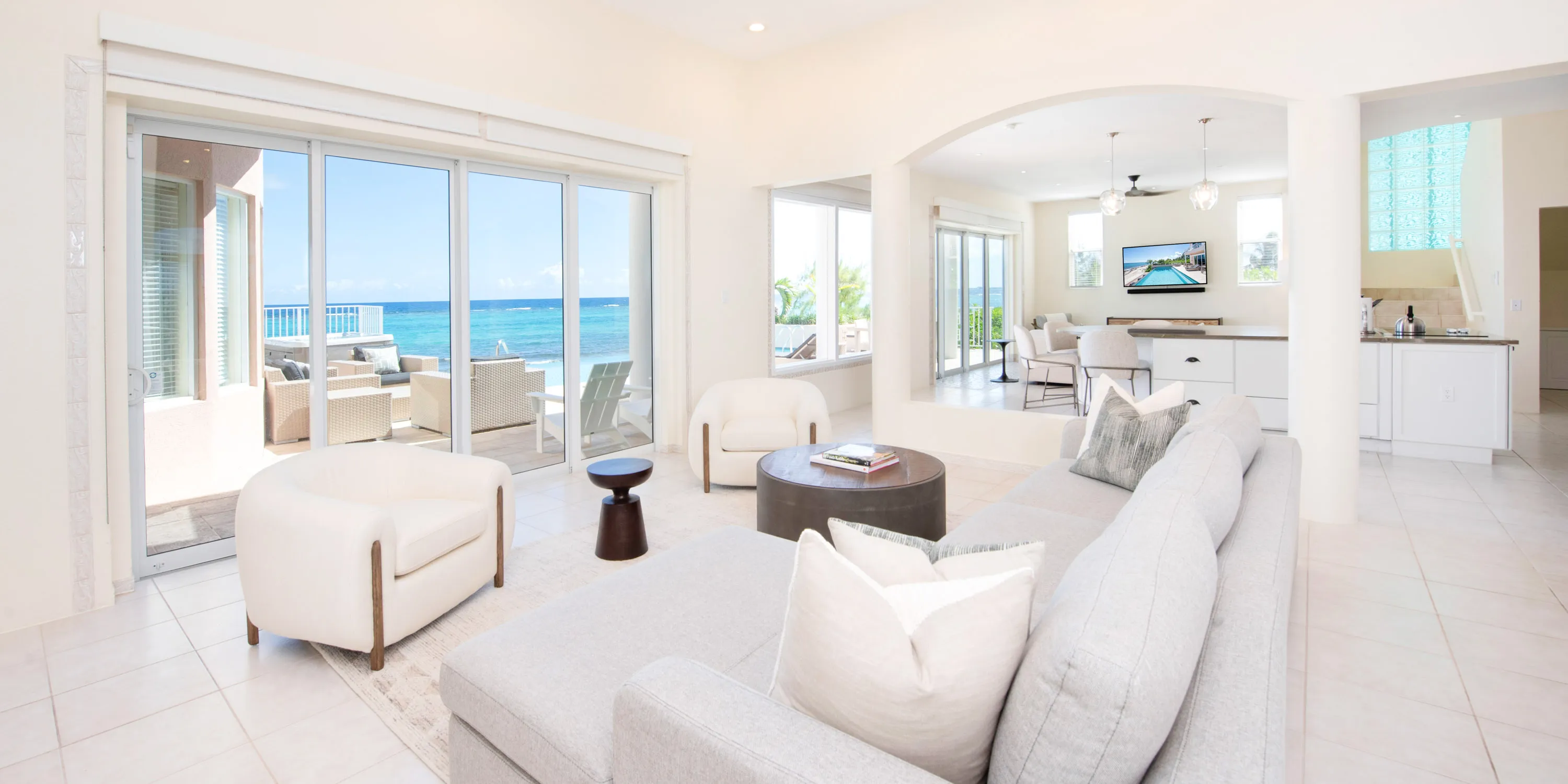 Kai Vista – 4BR Pool & Spa Villa, Rum Point photo 2