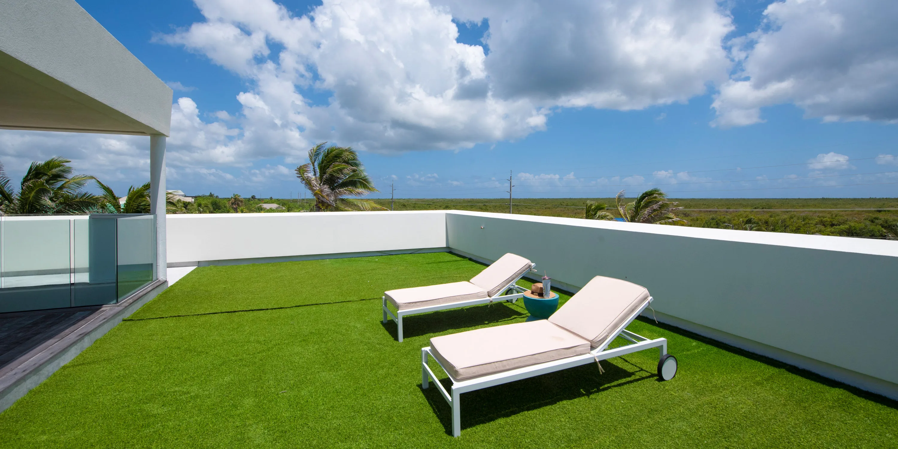 Olympus: 5-Bedroom Oceanfront Villa in Rum Point photo 33