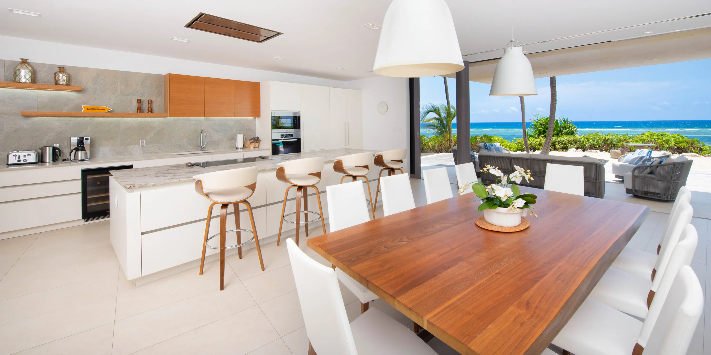 Olympus: 5-Bedroom Oceanfront Villa in Rum Point photo 42