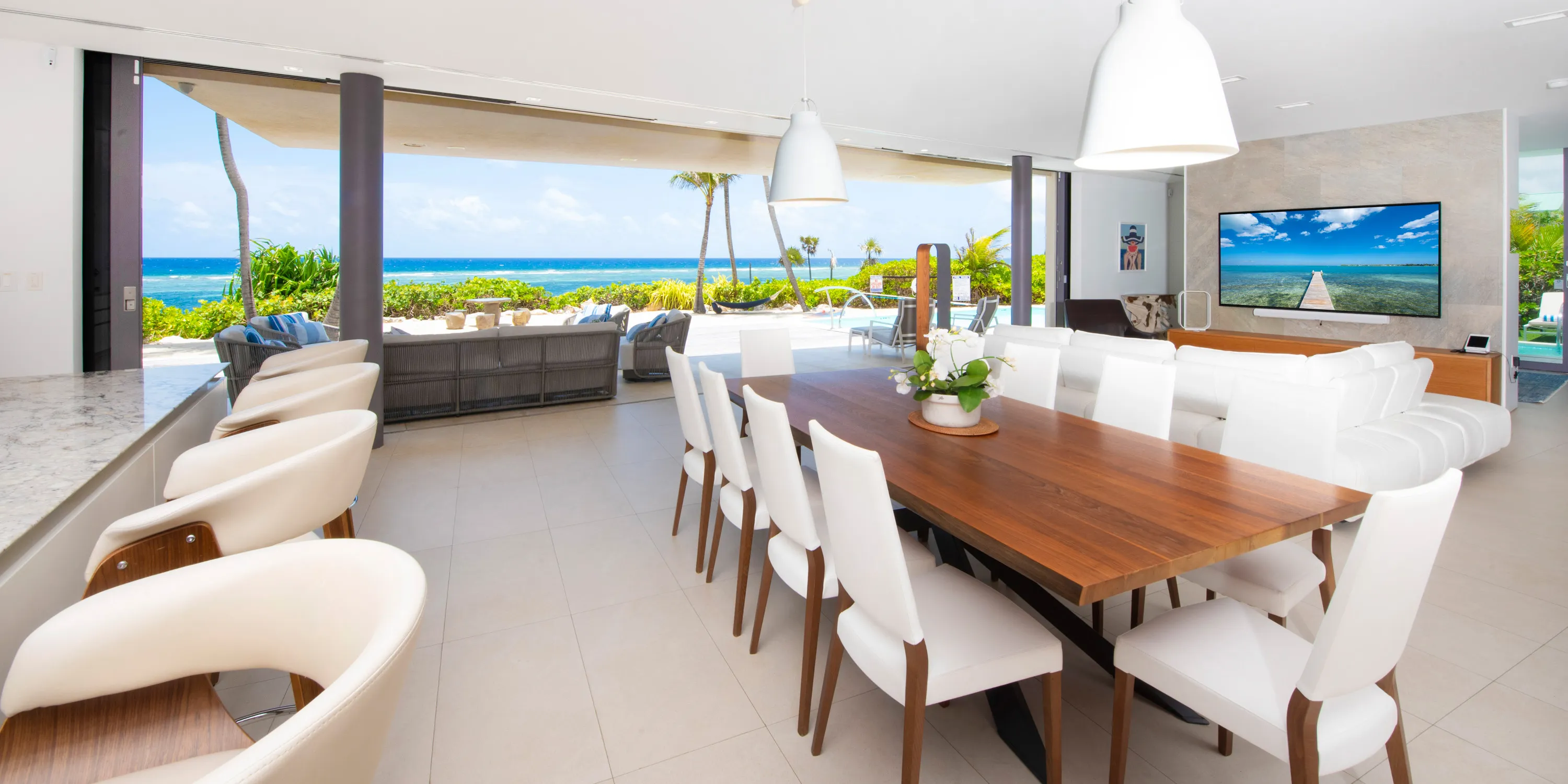 Olympus: 5-Bedroom Oceanfront Villa in Rum Point photo 43