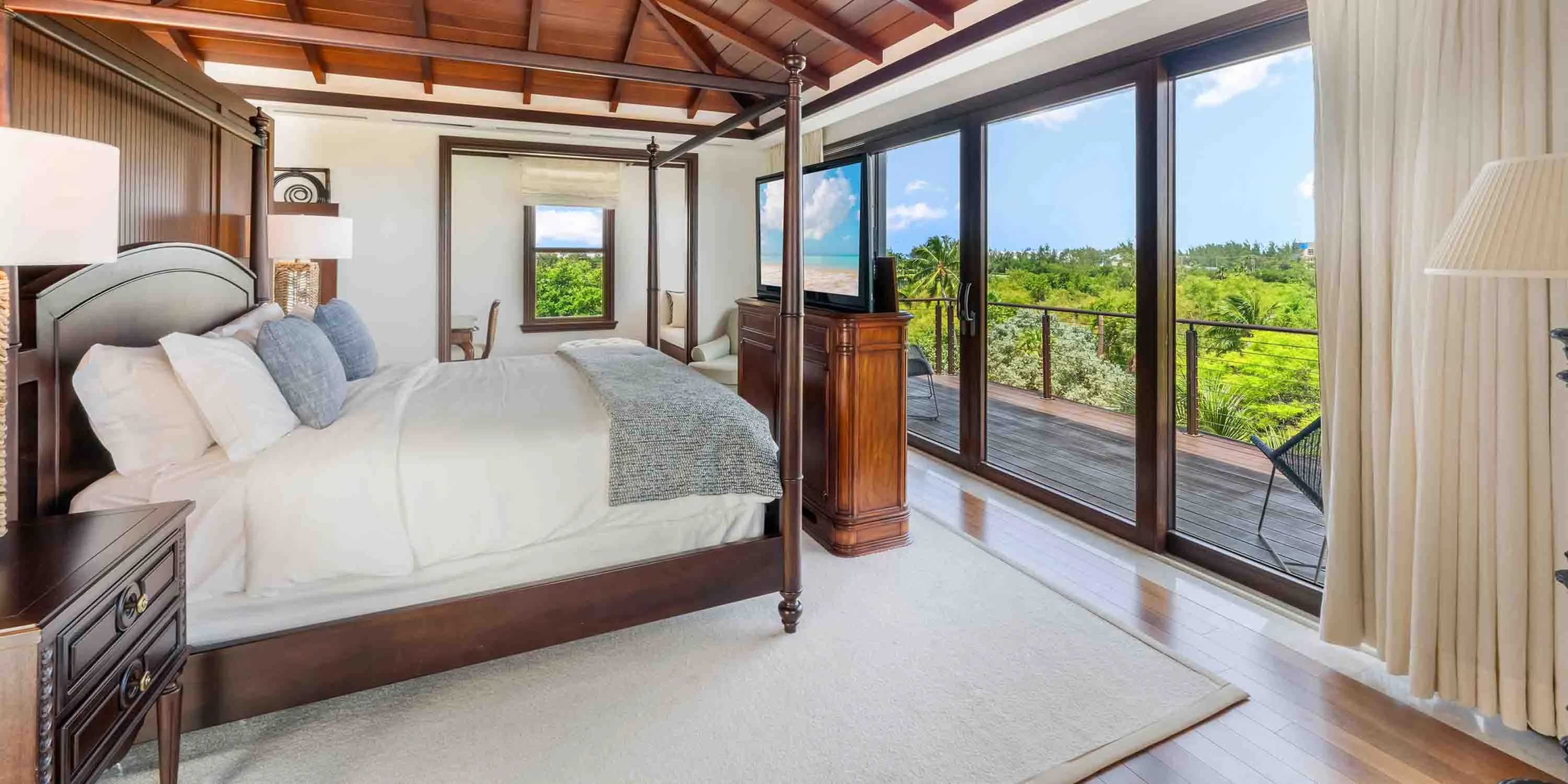 Ritz-Carlton Deckhouse #1: 5-Bedroom Villa on Seven Mile Beach photo 14