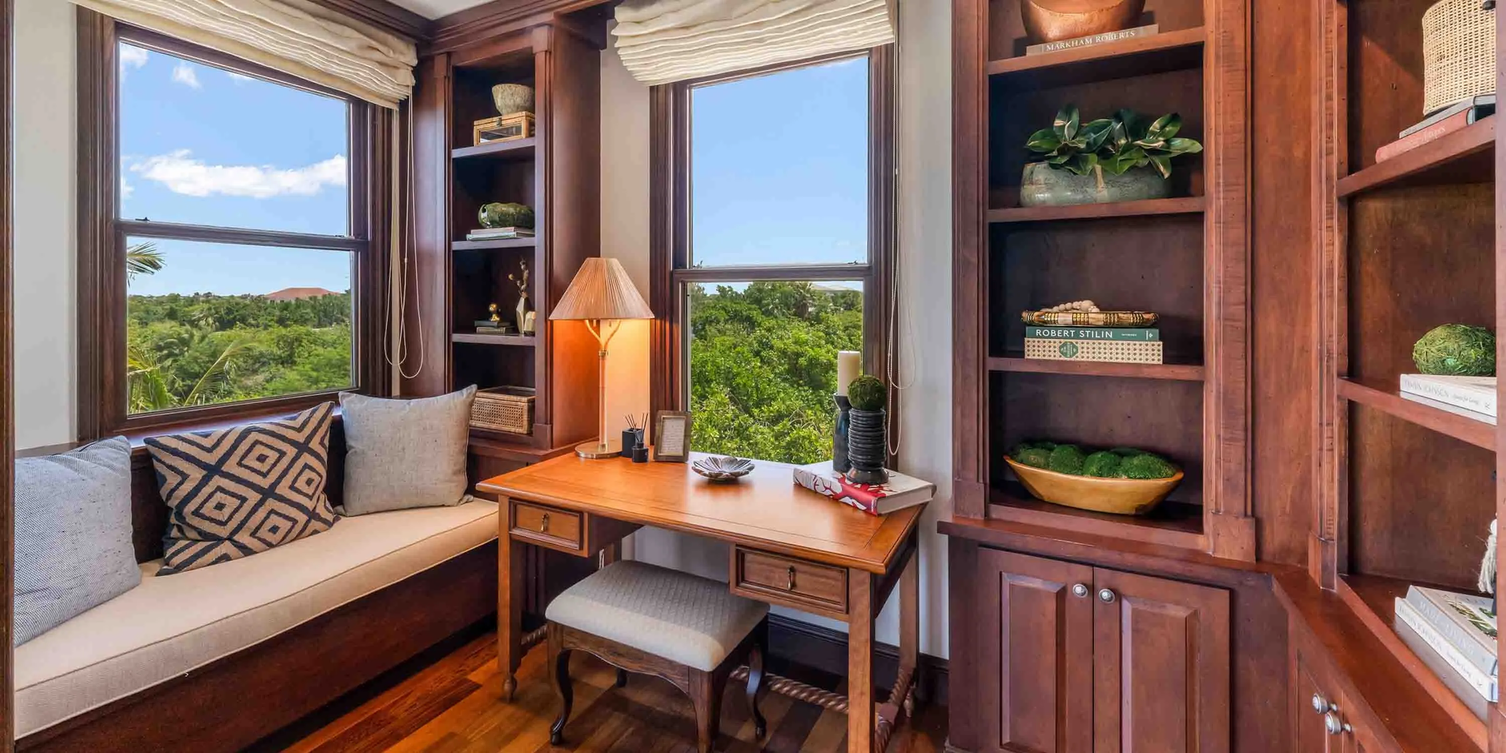 Ritz-Carlton Deckhouse #1: 5-Bedroom Villa on Seven Mile Beach photo 17