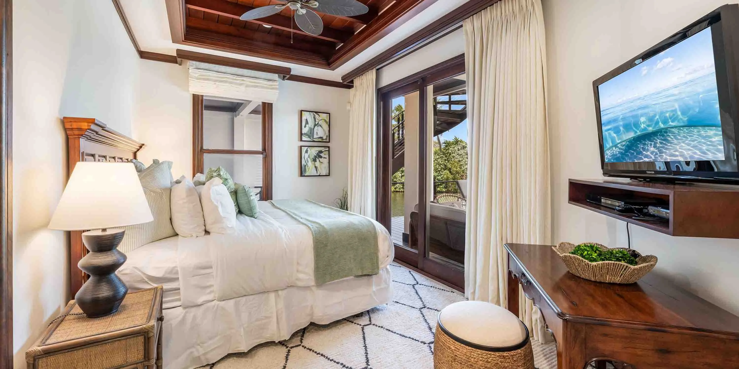 Ritz-Carlton Deckhouse #1: 5-Bedroom Villa on Seven Mile Beach photo 35
